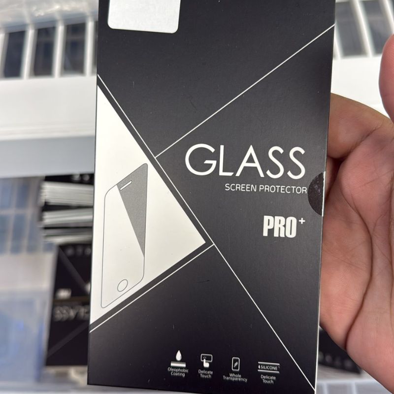 iPhone 17 Pro - Tempered Screen Protector